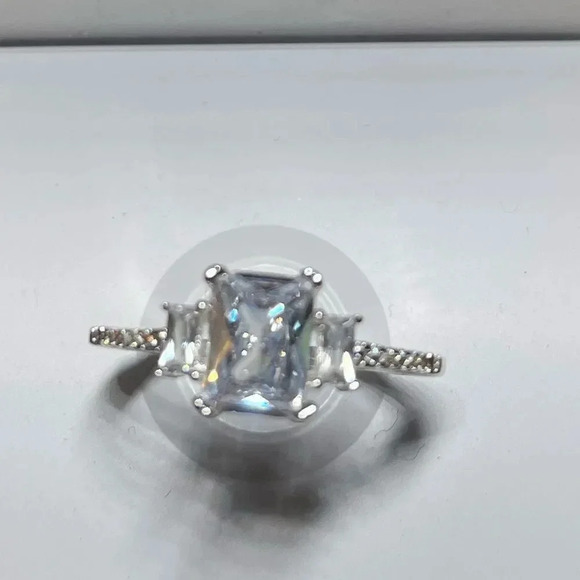 Charter Club Silver-Tone Crystal Triple-Stone Ring NWT 6,8,9,10,11 - Picture 6 of 9